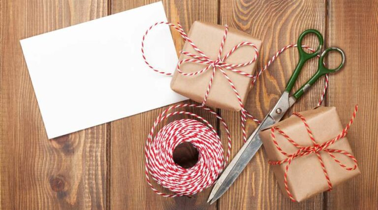 how-to-start-a-gift-wrapping-service